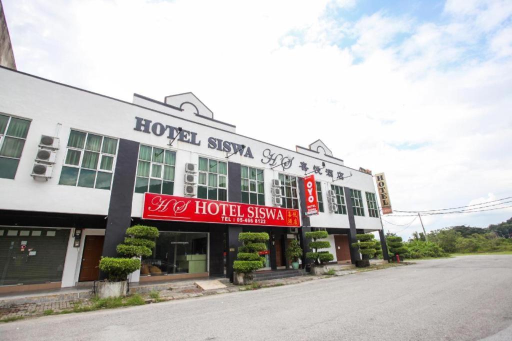 Oyo 89539 Hotel Siswa Kampar Eksteriør bilde
