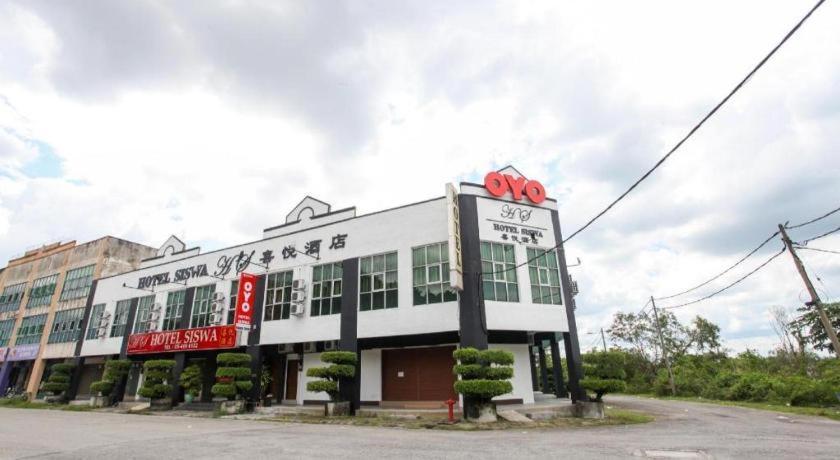 Oyo 89539 Hotel Siswa Kampar Eksteriør bilde