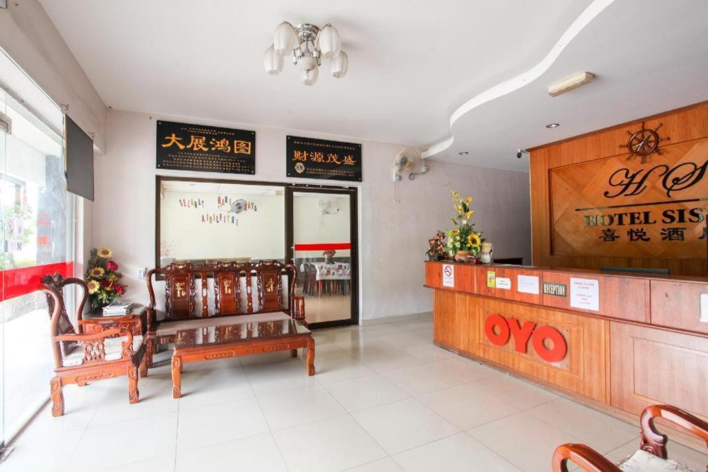 Oyo 89539 Hotel Siswa Kampar Eksteriør bilde